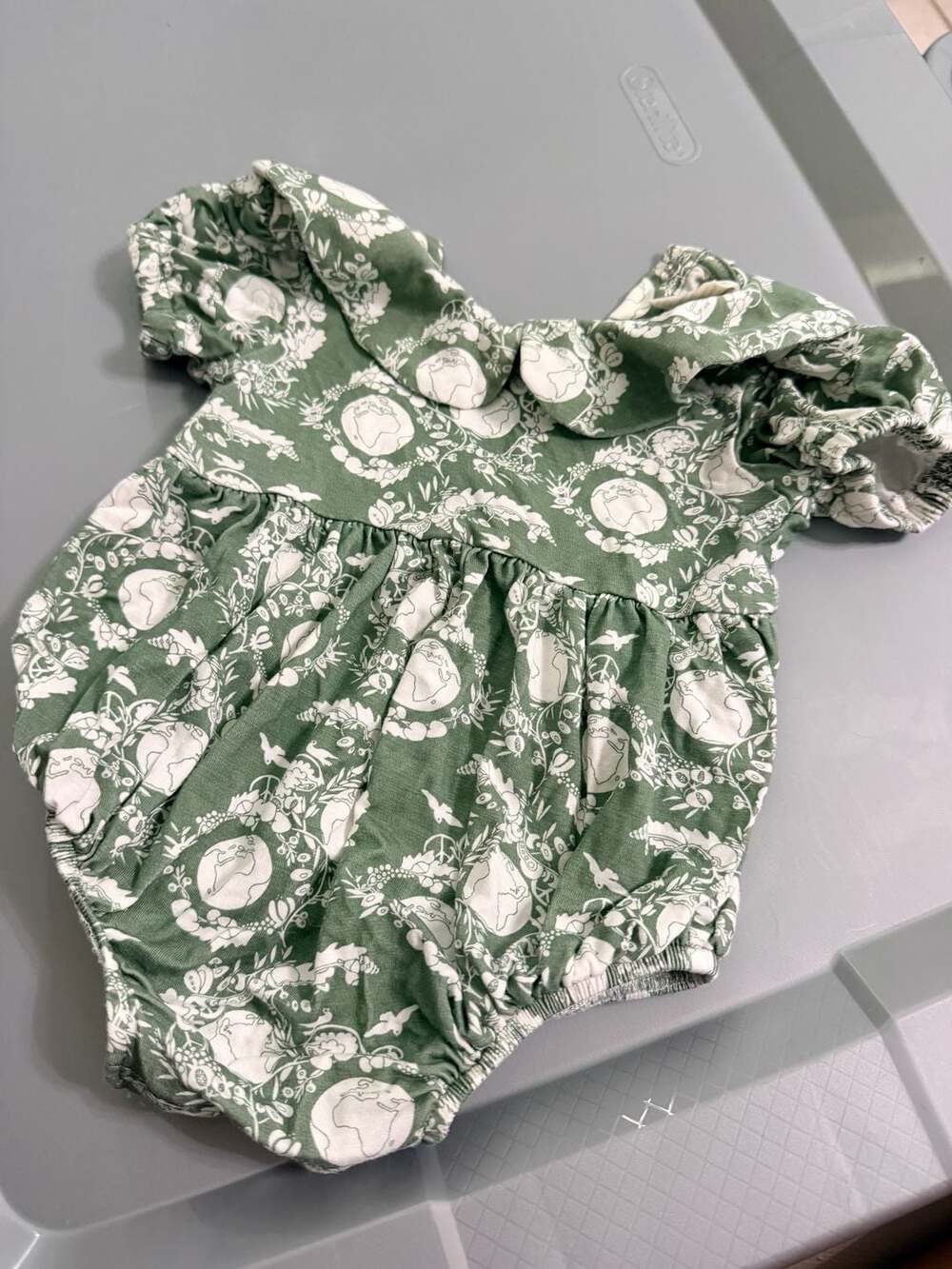 Kate Quinn Romper 0-3M Green Earth Toile Bamboo Short Sleeve Collar